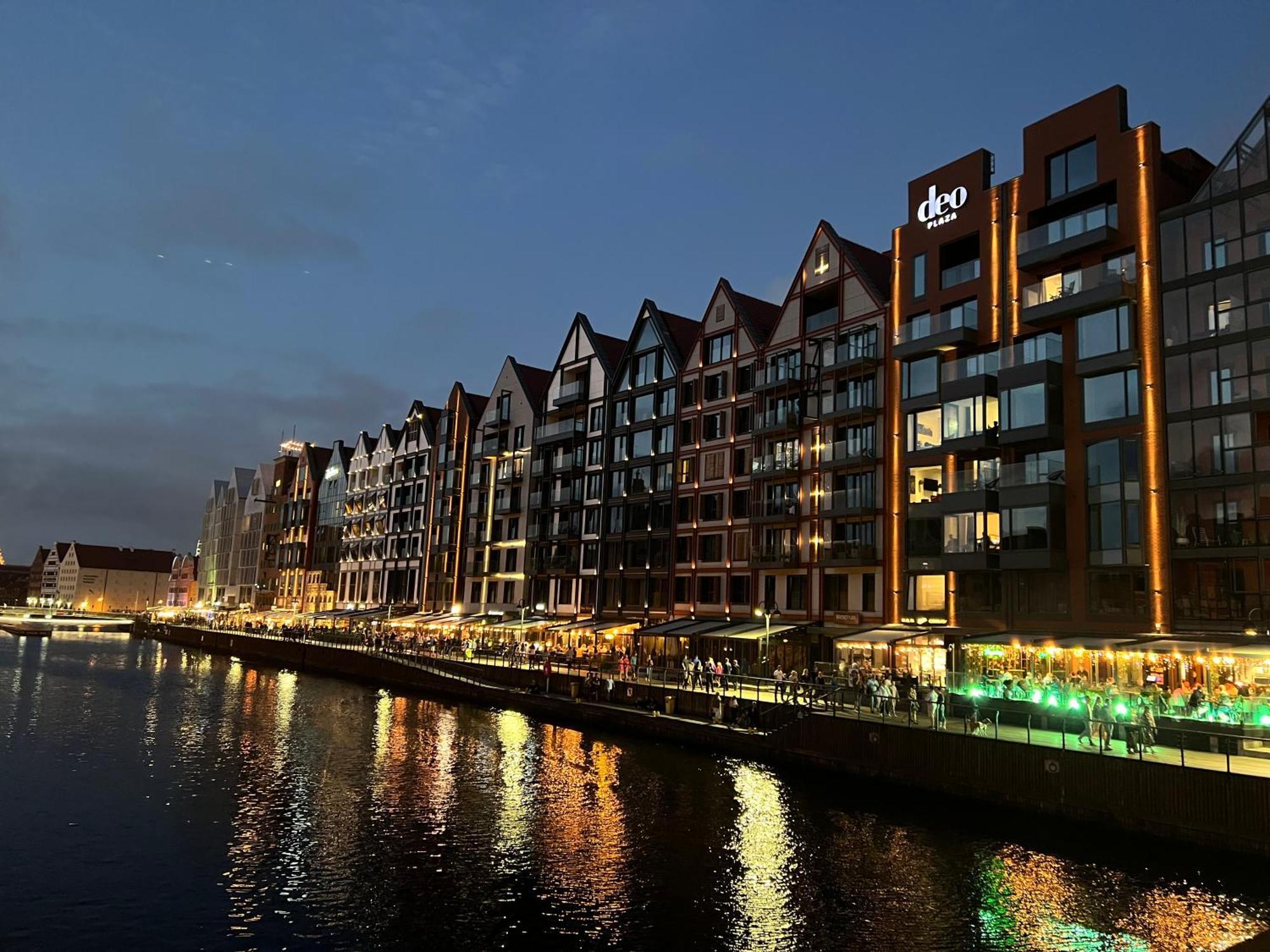 Baltic Riviera Apartments - Luxurious Apartment With Patio And River View Gdansk Exterior foto